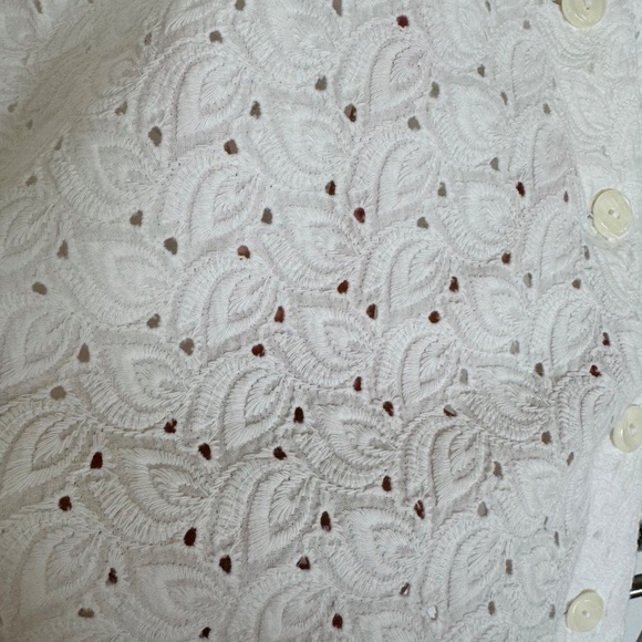 Vintage White Broderie Anglaise Shirt - Picture 3 of 3